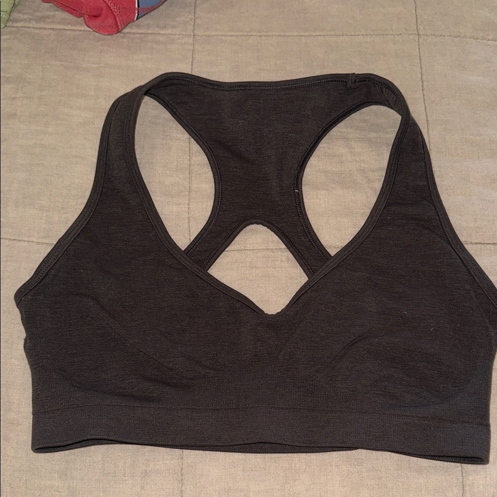 Alphalete sports bra